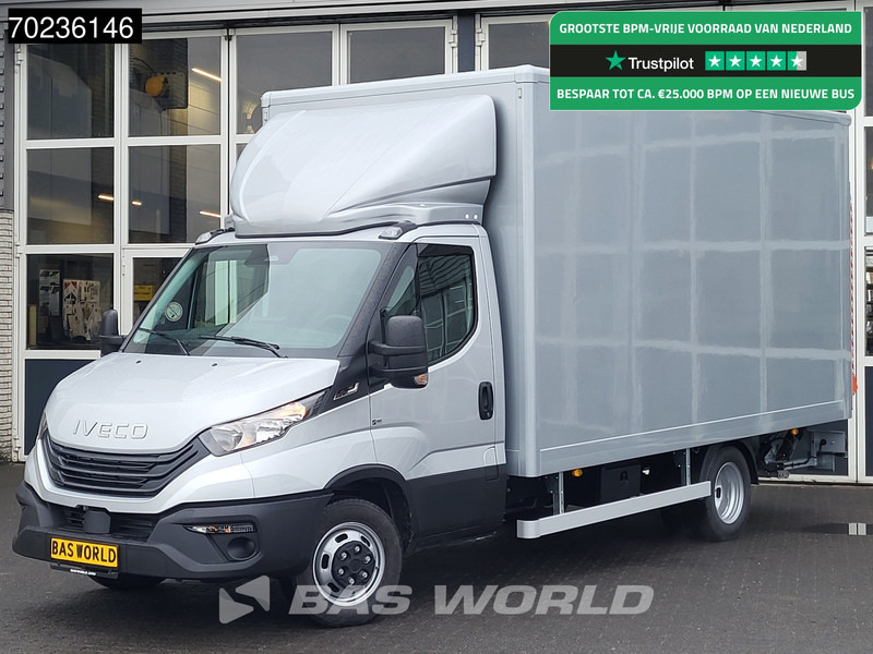 Iveco Daily 35C18 2025 MODEL Automaat 1000kg Laadklep ACC Navi Airco Zijdeur Bakwagen Meubelbak Koffer 22m3 Airco - Dostavno vozilo sa zatvorenim sandukom: slika Iveco Daily 35C18 2025 MODEL Automaat 1000kg Laadklep ACC Navi Airco Zijdeur Bakwagen Meubelbak Koffer 22m3 Airco - Dostavno vozilo sa zatvorenim sandukom Iveco Daily 35C18 2025 MODEL Automaat 1000kg Laadklep ACC Navi Airco Zijdeur Bakwagen Meubelbak Koffer 22m3 Airco - Dostavno vozilo sa zatvorenim sandukom: slika Iveco Daily 35C18 2025 MODEL Automaat 1000kg Laadklep ACC Navi Airco Zijdeur Bakwagen Meubelbak Koffer 22m3 Airco - Dostavno vozilo sa zatvorenim sandukom