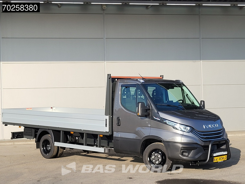 Iveco Daily 35C21 3.0 210PK Black Edition 2025model Open laadbak CarPlay ACC LED 3,5T Trekvermogen Pritsche Pickup Airco - Dostavno vozilo s ravnom platformom: slika Iveco Daily 35C21 3.0 210PK Black Edition 2025model Open laadbak CarPlay ACC LED 3,5T Trekvermogen Pritsche Pickup Airco - Dostavno vozilo s ravnom platformom Iveco Daily 35C21 3.0 210PK Black Edition 2025model Open laadbak CarPlay ACC LED 3,5T Trekvermogen Pritsche Pickup Airco - Dostavno vozilo s ravnom platformom: slika Iveco Daily 35C21 3.0 210PK Black Edition 2025model Open laadbak CarPlay ACC LED 3,5T Trekvermogen Pritsche Pickup Airco - Dostavno vozilo s ravnom platformom