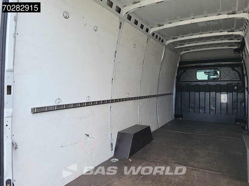Iveco Daily 35S16 Automaat 160PK L3H2 Camera Airco Parkeersensoren L4H2 16m3 Airco - Furgon: slika Iveco Daily 35S16 Automaat 160PK L3H2 Camera Airco Parkeersensoren L4H2 16m3 Airco - Furgon Iveco Daily 35S16 Automaat 160PK L3H2 Camera Airco Parkeersensoren L4H2 16m3 Airco - Furgon: slika Iveco Daily 35S16 Automaat 160PK L3H2 Camera Airco Parkeersensoren L4H2 16m3 Airco - Furgon
