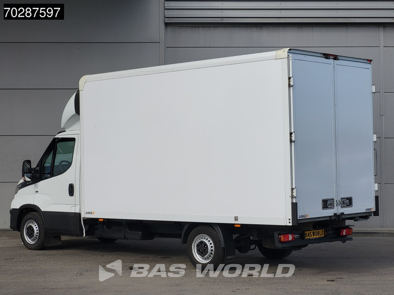Iveco Daily 35S16 Automaat Bakwagen Achterdeuren Airco Camera Euro6 Meubelbak Koffer 21m3 Airco - Dostavno vozilo sa zatvorenim sandukom: slika Iveco Daily 35S16 Automaat Bakwagen Achterdeuren Airco Camera Euro6 Meubelbak Koffer 21m3 Airco - Dostavno vozilo sa zatvorenim sandukom Iveco Daily 35S16 Automaat Bakwagen Achterdeuren Airco Camera Euro6 Meubelbak Koffer 21m3 Airco - Dostavno vozilo sa zatvorenim sandukom: slika Iveco Daily 35S16 Automaat Bakwagen Achterdeuren Airco Camera Euro6 Meubelbak Koffer 21m3 Airco - Dostavno vozilo sa zatvorenim sandukom