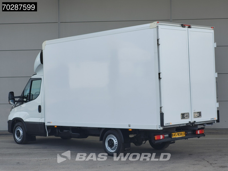 Iveco Daily 35S16 Automaat Bakwagen Achterdeuren Airco Camera Euro6 Meubelbak Koffer 21m3 Airco - Dostavno vozilo sa zatvorenim sandukom: slika Iveco Daily 35S16 Automaat Bakwagen Achterdeuren Airco Camera Euro6 Meubelbak Koffer 21m3 Airco - Dostavno vozilo sa zatvorenim sandukom Iveco Daily 35S16 Automaat Bakwagen Achterdeuren Airco Camera Euro6 Meubelbak Koffer 21m3 Airco - Dostavno vozilo sa zatvorenim sandukom: slika Iveco Daily 35S16 Automaat Bakwagen Achterdeuren Airco Camera Euro6 Meubelbak Koffer 21m3 Airco - Dostavno vozilo sa zatvorenim sandukom