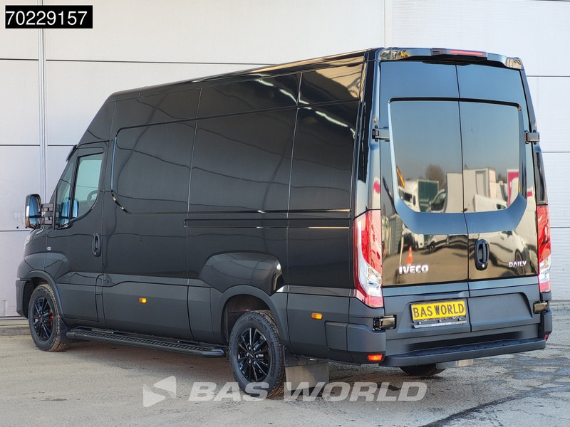 Iveco Daily 35S16 Automaat Black Edition L2H2 Airco Cruise LM-Velgen 3500kg trekgewicht Euro6 L2 12m3 Airco Cruise control - Furgon: slika Iveco Daily 35S16 Automaat Black Edition L2H2 Airco Cruise LM-Velgen 3500kg trekgewicht Euro6 L2 12m3 Airco Cruise control - Furgon Iveco Daily 35S16 Automaat Black Edition L2H2 Airco Cruise LM-Velgen 3500kg trekgewicht Euro6 L2 12m3 Airco Cruise control - Furgon: slika Iveco Daily 35S16 Automaat Black Edition L2H2 Airco Cruise LM-Velgen 3500kg trekgewicht Euro6 L2 12m3 Airco Cruise control - Furgon