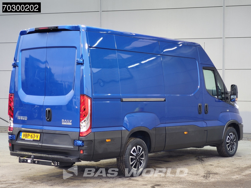 Iveco Daily 35S16 Automaat L2H2 3,5t Trekhaak ACC LED Airco Cruise Camera Parkeersensoren LM-Velgen Euro6 L2 Airco Trekhaak - Furgon: slika Iveco Daily 35S16 Automaat L2H2 3,5t Trekhaak ACC LED Airco Cruise Camera Parkeersensoren LM-Velgen Euro6 L2 Airco Trekhaak - Furgon Iveco Daily 35S16 Automaat L2H2 3,5t Trekhaak ACC LED Airco Cruise Camera Parkeersensoren LM-Velgen Euro6 L2 Airco Trekhaak - Furgon: slika Iveco Daily 35S16 Automaat L2H2 3,5t Trekhaak ACC LED Airco Cruise Camera Parkeersensoren LM-Velgen Euro6 L2 Airco Trekhaak - Furgon