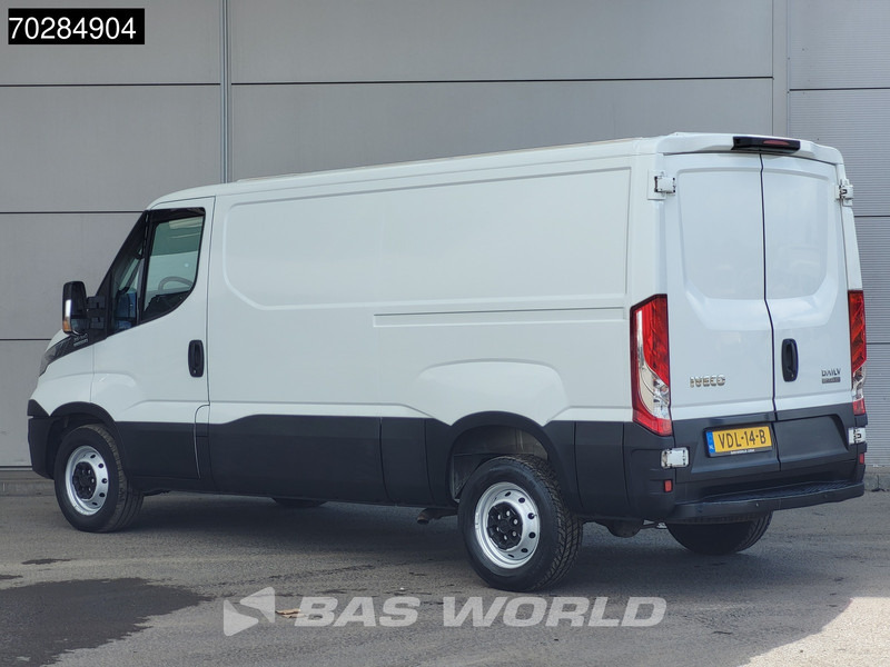 Iveco Daily 35S18 3.0L Automaat 180PK Airco Cruise 3,5t Trekgewicht Euro6 APK 05-2026 9m3 Airco Cruise control - Furgon: slika Iveco Daily 35S18 3.0L Automaat 180PK Airco Cruise 3,5t Trekgewicht Euro6 APK 05-2026 9m3 Airco Cruise control - Furgon Iveco Daily 35S18 3.0L Automaat 180PK Airco Cruise 3,5t Trekgewicht Euro6 APK 05-2026 9m3 Airco Cruise control - Furgon: slika Iveco Daily 35S18 3.0L Automaat 180PK Airco Cruise 3,5t Trekgewicht Euro6 APK 05-2026 9m3 Airco Cruise control - Furgon