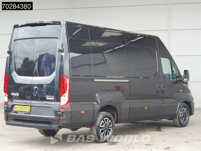 Iveco Daily 35S18 3.0L Automaat ACC Navi LED 3,5t Trekgewicht Airco Camera Parkeersensoren L2 12m3 Airco - Furgon: slika Iveco Daily 35S18 3.0L Automaat ACC Navi LED 3,5t Trekgewicht Airco Camera Parkeersensoren L2 12m3 Airco - Furgon Iveco Daily 35S18 3.0L Automaat ACC Navi LED 3,5t Trekgewicht Airco Camera Parkeersensoren L2 12m3 Airco - Furgon: slika Iveco Daily 35S18 3.0L Automaat ACC Navi LED 3,5t Trekgewicht Airco Camera Parkeersensoren L2 12m3 Airco - Furgon