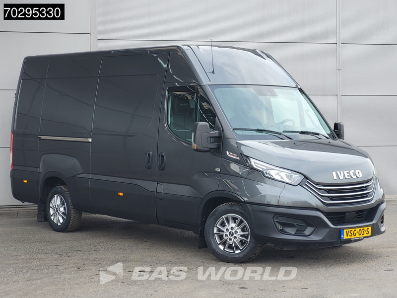 Iveco Daily 35S18 3.0L Automaat L2H2 3,5t Trekhaak 180PK ACC LED Navi Airco Cruise Camera Parkeersensoren Euro6 L2 12m3 Airco Trekhaak - Furgon: slika Iveco Daily 35S18 3.0L Automaat L2H2 3,5t Trekhaak 180PK ACC LED Navi Airco Cruise Camera Parkeersensoren Euro6 L2 12m3 Airco Trekhaak - Furgon Iveco Daily 35S18 3.0L Automaat L2H2 3,5t Trekhaak 180PK ACC LED Navi Airco Cruise Camera Parkeersensoren Euro6 L2 12m3 Airco Trekhaak - Furgon: slika Iveco Daily 35S18 3.0L Automaat L2H2 3,5t Trekhaak 180PK ACC LED Navi Airco Cruise Camera Parkeersensoren Euro6 L2 12m3 Airco Trekhaak - Furgon