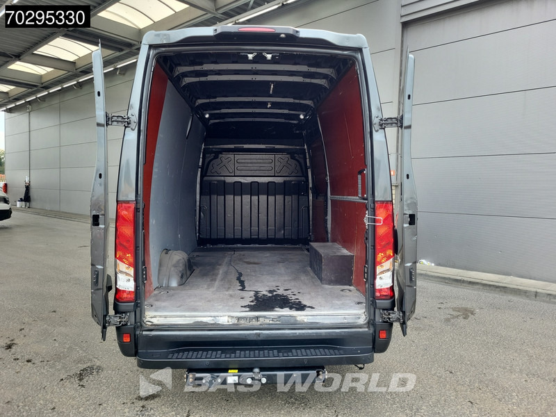 Iveco Daily 35S18 3.0L Automaat L2H2 3,5t Trekhaak 180PK ACC LED Navi Airco Cruise Camera Parkeersensoren Euro6 L2 12m3 Airco Trekhaak - Furgon: slika Iveco Daily 35S18 3.0L Automaat L2H2 3,5t Trekhaak 180PK ACC LED Navi Airco Cruise Camera Parkeersensoren Euro6 L2 12m3 Airco Trekhaak - Furgon Iveco Daily 35S18 3.0L Automaat L2H2 3,5t Trekhaak 180PK ACC LED Navi Airco Cruise Camera Parkeersensoren Euro6 L2 12m3 Airco Trekhaak - Furgon: slika Iveco Daily 35S18 3.0L Automaat L2H2 3,5t Trekhaak 180PK ACC LED Navi Airco Cruise Camera Parkeersensoren Euro6 L2 12m3 Airco Trekhaak - Furgon
