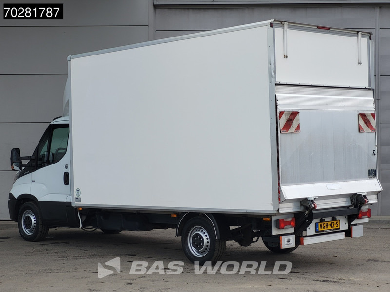Iveco Daily 35S18 3.0L Laadklep 180PK Bakwagen Airco Lat om Lat Euro6 D'Hollandia Meubelbak Koffer 20m3 Airco - Dostavno vozilo sa zatvorenim sandukom: slika Iveco Daily 35S18 3.0L Laadklep 180PK Bakwagen Airco Lat om Lat Euro6 D'Hollandia Meubelbak Koffer 20m3 Airco - Dostavno vozilo sa zatvorenim sandukom Iveco Daily 35S18 3.0L Laadklep 180PK Bakwagen Airco Lat om Lat Euro6 D'Hollandia Meubelbak Koffer 20m3 Airco - Dostavno vozilo sa zatvorenim sandukom: slika Iveco Daily 35S18 3.0L Laadklep 180PK Bakwagen Airco Lat om Lat Euro6 D'Hollandia Meubelbak Koffer 20m3 Airco - Dostavno vozilo sa zatvorenim sandukom