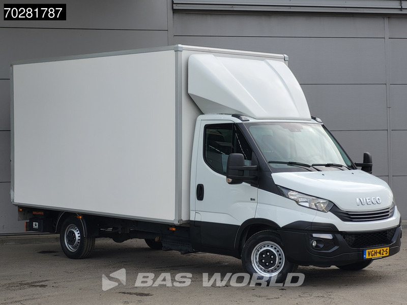Iveco Daily 35S18 3.0L Laadklep Bakwagen Airco Lat om Lat Euro6 Meubelbak Koffer 20m3 Airco - Dostavno vozilo sa zatvorenim sandukom: slika Iveco Daily 35S18 3.0L Laadklep Bakwagen Airco Lat om Lat Euro6 Meubelbak Koffer 20m3 Airco - Dostavno vozilo sa zatvorenim sandukom Iveco Daily 35S18 3.0L Laadklep Bakwagen Airco Lat om Lat Euro6 Meubelbak Koffer 20m3 Airco - Dostavno vozilo sa zatvorenim sandukom: slika Iveco Daily 35S18 3.0L Laadklep Bakwagen Airco Lat om Lat Euro6 Meubelbak Koffer 20m3 Airco - Dostavno vozilo sa zatvorenim sandukom