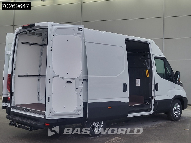 Novi Furgon Iveco Daily 35S21 210PK 3.0L Automaat 2025 model L2H2 Trekhaak Tacho ACC LED CarPlay Velgen Camera 12m3 Airco Trekhaak: slika Novi Furgon Iveco Daily 35S21 210PK 3.0L Automaat 2025 model L2H2 Trekhaak Tacho ACC LED CarPlay Velgen Camera 12m3 Airco Trekhaak