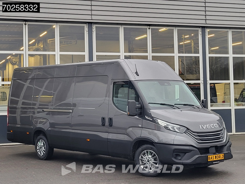Iveco Daily 35S21 210PK 3.0L Automaat 2025 model L3H2 ACC LED CarPlay Velgen Camera 16m3 Airco - Furgon: slika Iveco Daily 35S21 210PK 3.0L Automaat 2025 model L3H2 ACC LED CarPlay Velgen Camera 16m3 Airco - Furgon Iveco Daily 35S21 210PK 3.0L Automaat 2025 model L3H2 ACC LED CarPlay Velgen Camera 16m3 Airco - Furgon: slika Iveco Daily 35S21 210PK 3.0L Automaat 2025 model L3H2 ACC LED CarPlay Velgen Camera 16m3 Airco - Furgon