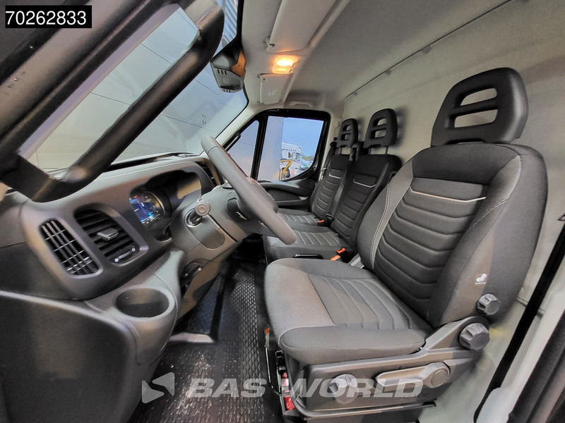 Zakup Iveco Daily 35S21 210PK 3.0L Automaat Black Edition 2025 model L3H2 ACC LED CarPlay Velgen Camera 16m3 Airco Iveco Daily 35S21 210PK 3.0L Automaat Black Edition 2025 model L3H2 ACC LED CarPlay Velgen Camera 16m3 Airco: slika Zakup Iveco Daily 35S21 210PK 3.0L Automaat Black Edition 2025 model L3H2 ACC LED CarPlay Velgen Camera 16m3 Airco Iveco Daily 35S21 210PK 3.0L Automaat Black Edition 2025 model L3H2 ACC LED CarPlay Velgen Camera 16m3 Airco