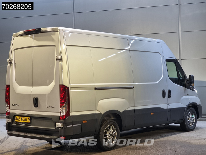 Iveco Daily 35S21 3.0L Automaat L2H2 2025model ACC LED Camera Parkeersensoren L2 3,5t Trekgewicht 12m3 Airco - Furgon: slika Iveco Daily 35S21 3.0L Automaat L2H2 2025model ACC LED Camera Parkeersensoren L2 3,5t Trekgewicht 12m3 Airco - Furgon Iveco Daily 35S21 3.0L Automaat L2H2 2025model ACC LED Camera Parkeersensoren L2 3,5t Trekgewicht 12m3 Airco - Furgon: slika Iveco Daily 35S21 3.0L Automaat L2H2 2025model ACC LED Camera Parkeersensoren L2 3,5t Trekgewicht 12m3 Airco - Furgon