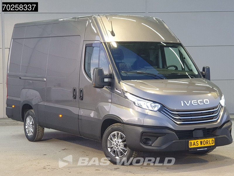Iveco Daily 35S21 Automaat 2025 model L2H2 3,5t Trekvermogen ACC LED CarPlay Velgen Camera 12m3 Airco - Furgon: slika Iveco Daily 35S21 Automaat 2025 model L2H2 3,5t Trekvermogen ACC LED CarPlay Velgen Camera 12m3 Airco - Furgon Iveco Daily 35S21 Automaat 2025 model L2H2 3,5t Trekvermogen ACC LED CarPlay Velgen Camera 12m3 Airco - Furgon: slika Iveco Daily 35S21 Automaat 2025 model L2H2 3,5t Trekvermogen ACC LED CarPlay Velgen Camera 12m3 Airco - Furgon