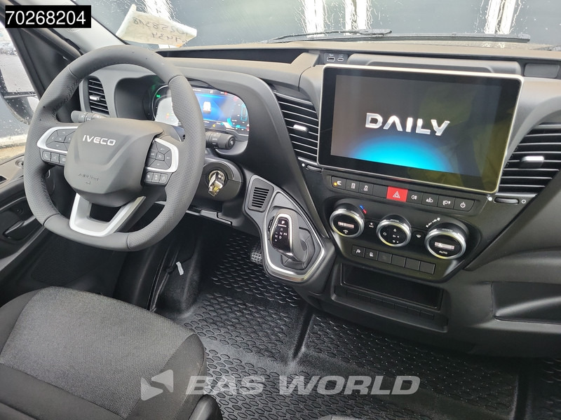 Interior photo 2: Zakup Iveco Daily 35S21 Automaat Black Edition 2025 model L2H2 ACC LED CarPlay Velgen Camera 12m3 Airco Iveco Daily 35S21 Automaat Black Edition 2025 model L2H2 ACC LED CarPlay Velgen Camera 12m3 Airco