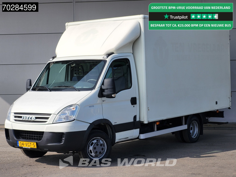 Iveco Daily 40C15 3.0L Bakwagen met achterdeuren APK 04-26 Trekhaak Koffer Meubelbak 19m3 Trekhaak - Dostavno vozilo sa zatvorenim sandukom: slika Iveco Daily 40C15 3.0L Bakwagen met achterdeuren APK 04-26 Trekhaak Koffer Meubelbak 19m3 Trekhaak - Dostavno vozilo sa zatvorenim sandukom Iveco Daily 40C15 3.0L Bakwagen met achterdeuren APK 04-26 Trekhaak Koffer Meubelbak 19m3 Trekhaak - Dostavno vozilo sa zatvorenim sandukom: slika Iveco Daily 40C15 3.0L Bakwagen met achterdeuren APK 04-26 Trekhaak Koffer Meubelbak 19m3 Trekhaak - Dostavno vozilo sa zatvorenim sandukom
