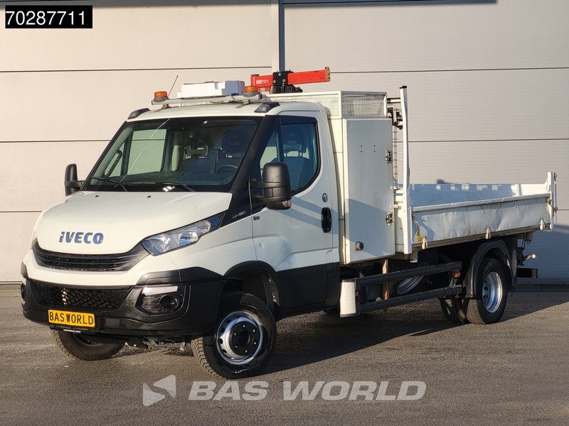 Mali kamion kiper Iveco Daily 70C18 3.0L Driezijdige Kipper 500KG Kraan Kraanwagen Open Laadbak 3,5t Trekhaak Airco Cruise Euro6 Kraan Crane Kranwagen Kipper: slika Mali kamion kiper Iveco Daily 70C18 3.0L Driezijdige Kipper 500KG Kraan Kraanwagen Open Laadbak 3,5t Trekhaak Airco Cruise Euro6 Kraan Crane Kranwagen Kipper