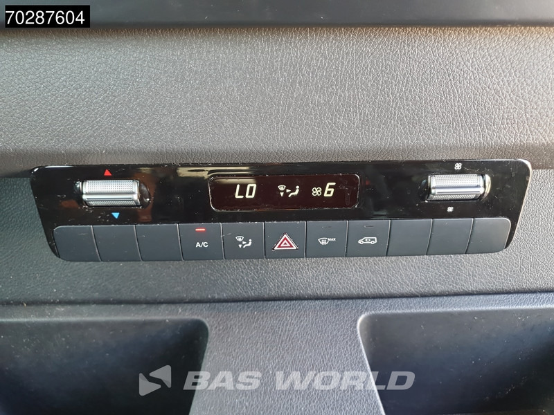 Mali kombi Mercedes-Benz Sprinter 211 CDI Dubbel Cabine Automaat Trekhaak Navi Airco Camera MBUX Euro6 DC Doka Mixto 8m3 Airco Trekhaak: slika Mali kombi Mercedes-Benz Sprinter 211 CDI Dubbel Cabine Automaat Trekhaak Navi Airco Camera MBUX Euro6 DC Doka Mixto 8m3 Airco Trekhaak