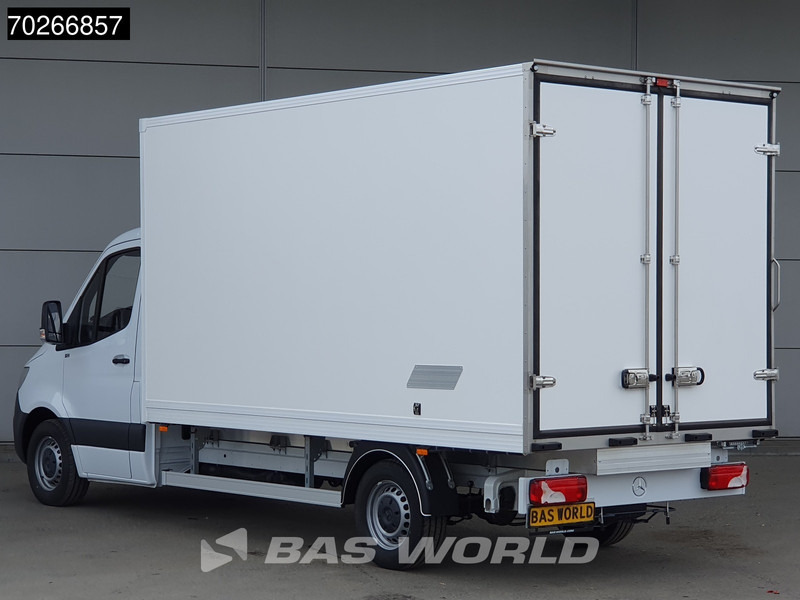 Mercedes-Benz Sprinter 315 CDI Koelwagen Achterdeuren Thermo King C-250 Airco MBUX Koel Koeler Kühl Kühler Kühlwagen Kühlkoffer 17m3 Airco Cruise contr - Dostavno vozilo hladnjača: slika Mercedes-Benz Sprinter 315 CDI Koelwagen Achterdeuren Thermo King C-250 Airco MBUX Koel Koeler Kühl Kühler Kühlwagen Kühlkoffer 17m3 Airco Cruise contr - Dostavno vozilo hladnjača Mercedes-Benz Sprinter 315 CDI Koelwagen Achterdeuren Thermo King C-250 Airco MBUX Koel Koeler Kühl Kühler Kühlwagen Kühlkoffer 17m3 Airco Cruise contr - Dostavno vozilo hladnjača: slika Mercedes-Benz Sprinter 315 CDI Koelwagen Achterdeuren Thermo King C-250 Airco MBUX Koel Koeler Kühl Kühler Kühlwagen Kühlkoffer 17m3 Airco Cruise contr - Dostavno vozilo hladnjača