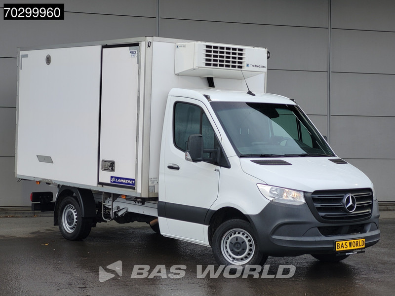 Mercedes-Benz Sprinter 316 CDI Automaat Koelwagen Vriezer Thermo King V500MAX Navi Airco Cruise Camera MBUX CarPlay Euro6 Koel Koeler Bakwagen Gekoeld - Dostavno vozilo hladnjača: slika Mercedes-Benz Sprinter 316 CDI Automaat Koelwagen Vriezer Thermo King V500MAX Navi Airco Cruise Camera MBUX CarPlay Euro6 Koel Koeler Bakwagen Gekoeld - Dostavno vozilo hladnjača Mercedes-Benz Sprinter 316 CDI Automaat Koelwagen Vriezer Thermo King V500MAX Navi Airco Cruise Camera MBUX CarPlay Euro6 Koel Koeler Bakwagen Gekoeld - Dostavno vozilo hladnjača: slika Mercedes-Benz Sprinter 316 CDI Automaat Koelwagen Vriezer Thermo King V500MAX Navi Airco Cruise Camera MBUX CarPlay Euro6 Koel Koeler Bakwagen Gekoeld - Dostavno vozilo hladnjača