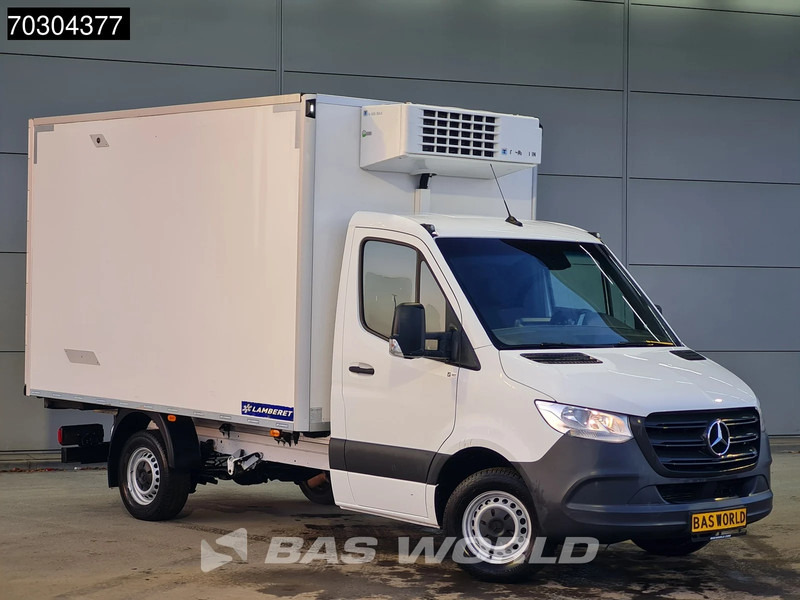 Mercedes-Benz Sprinter 316 CDI Automaat Lamberet Koelwagen Thermo King V500 MAX 380v Aansluiting Achterdeuren Navi Airco Camera Euro6 Koel Koeler Bakwa - Dostavno vozilo hladnjača: slika Mercedes-Benz Sprinter 316 CDI Automaat Lamberet Koelwagen Thermo King V500 MAX 380v Aansluiting Achterdeuren Navi Airco Camera Euro6 Koel Koeler Bakwa - Dostavno vozilo hladnjača Mercedes-Benz Sprinter 316 CDI Automaat Lamberet Koelwagen Thermo King V500 MAX 380v Aansluiting Achterdeuren Navi Airco Camera Euro6 Koel Koeler Bakwa - Dostavno vozilo hladnjača: slika Mercedes-Benz Sprinter 316 CDI Automaat Lamberet Koelwagen Thermo King V500 MAX 380v Aansluiting Achterdeuren Navi Airco Camera Euro6 Koel Koeler Bakwa - Dostavno vozilo hladnjača