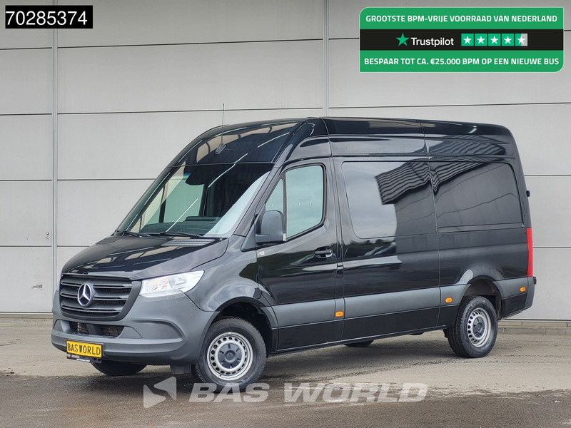 Mercedes-Benz Sprinter 317 CDI Automaat 3,5t Trekhaak L2H2 170PK Airco Camera MBUX Euro6 L2 12m3 Airco Trekhaak - Furgon: slika Mercedes-Benz Sprinter 317 CDI Automaat 3,5t Trekhaak L2H2 170PK Airco Camera MBUX Euro6 L2 12m3 Airco Trekhaak - Furgon Mercedes-Benz Sprinter 317 CDI Automaat 3,5t Trekhaak L2H2 170PK Airco Camera MBUX Euro6 L2 12m3 Airco Trekhaak - Furgon: slika Mercedes-Benz Sprinter 317 CDI Automaat 3,5t Trekhaak L2H2 170PK Airco Camera MBUX Euro6 L2 12m3 Airco Trekhaak - Furgon
