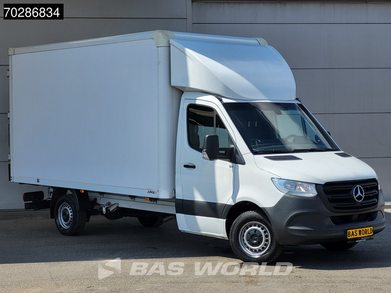 Mercedes-Benz Sprinter 317 CDI Automaat Bakwagen Achterdeuren Airco Camera Euro6 Meubelbak Koffer 21m3 Airco - Dostavno vozilo sa zatvorenim sandukom: slika Mercedes-Benz Sprinter 317 CDI Automaat Bakwagen Achterdeuren Airco Camera Euro6 Meubelbak Koffer 21m3 Airco - Dostavno vozilo sa zatvorenim sandukom Mercedes-Benz Sprinter 317 CDI Automaat Bakwagen Achterdeuren Airco Camera Euro6 Meubelbak Koffer 21m3 Airco - Dostavno vozilo sa zatvorenim sandukom: slika Mercedes-Benz Sprinter 317 CDI Automaat Bakwagen Achterdeuren Airco Camera Euro6 Meubelbak Koffer 21m3 Airco - Dostavno vozilo sa zatvorenim sandukom