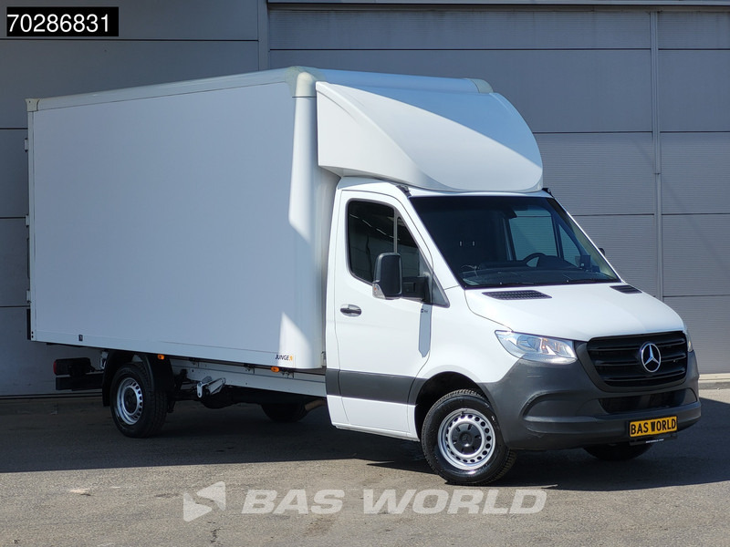 Mercedes-Benz Sprinter 317 CDI Automaat Bakwagen Achterdeuren Airco Camera Euro6 Meubelbak Koffer 21m3 Airco - Dostavno vozilo sa zatvorenim sandukom: slika Mercedes-Benz Sprinter 317 CDI Automaat Bakwagen Achterdeuren Airco Camera Euro6 Meubelbak Koffer 21m3 Airco - Dostavno vozilo sa zatvorenim sandukom Mercedes-Benz Sprinter 317 CDI Automaat Bakwagen Achterdeuren Airco Camera Euro6 Meubelbak Koffer 21m3 Airco - Dostavno vozilo sa zatvorenim sandukom: slika Mercedes-Benz Sprinter 317 CDI Automaat Bakwagen Achterdeuren Airco Camera Euro6 Meubelbak Koffer 21m3 Airco - Dostavno vozilo sa zatvorenim sandukom