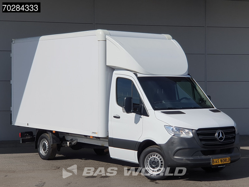 Mercedes-Benz Sprinter 317 CDI Automaat Bakwagen Achterdeuren Airco Camera Euro6 Meubelbak Koffer 21m3 Airco - Dostavno vozilo sa zatvorenim sandukom: slika Mercedes-Benz Sprinter 317 CDI Automaat Bakwagen Achterdeuren Airco Camera Euro6 Meubelbak Koffer 21m3 Airco - Dostavno vozilo sa zatvorenim sandukom Mercedes-Benz Sprinter 317 CDI Automaat Bakwagen Achterdeuren Airco Camera Euro6 Meubelbak Koffer 21m3 Airco - Dostavno vozilo sa zatvorenim sandukom: slika Mercedes-Benz Sprinter 317 CDI Automaat Bakwagen Achterdeuren Airco Camera Euro6 Meubelbak Koffer 21m3 Airco - Dostavno vozilo sa zatvorenim sandukom