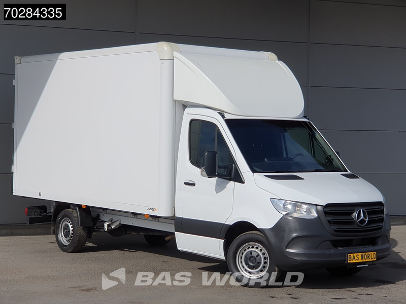 Mercedes-Benz Sprinter 317 CDI Automaat Bakwagen Achterdeuren Airco Camera Euro6 Meubelbak Koffer 21m3 Airco - Dostavno vozilo sa zatvorenim sandukom: slika Mercedes-Benz Sprinter 317 CDI Automaat Bakwagen Achterdeuren Airco Camera Euro6 Meubelbak Koffer 21m3 Airco - Dostavno vozilo sa zatvorenim sandukom Mercedes-Benz Sprinter 317 CDI Automaat Bakwagen Achterdeuren Airco Camera Euro6 Meubelbak Koffer 21m3 Airco - Dostavno vozilo sa zatvorenim sandukom: slika Mercedes-Benz Sprinter 317 CDI Automaat Bakwagen Achterdeuren Airco Camera Euro6 Meubelbak Koffer 21m3 Airco - Dostavno vozilo sa zatvorenim sandukom