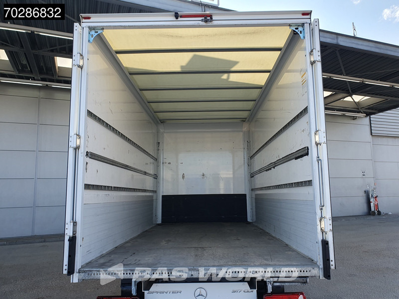 Mercedes-Benz Sprinter 317 CDI Automaat Bakwagen Achterdeuren Airco Camera Euro6 Meubelbak Koffer 21m3 Airco - Dostavno vozilo sa zatvorenim sandukom: slika Mercedes-Benz Sprinter 317 CDI Automaat Bakwagen Achterdeuren Airco Camera Euro6 Meubelbak Koffer 21m3 Airco - Dostavno vozilo sa zatvorenim sandukom Mercedes-Benz Sprinter 317 CDI Automaat Bakwagen Achterdeuren Airco Camera Euro6 Meubelbak Koffer 21m3 Airco - Dostavno vozilo sa zatvorenim sandukom: slika Mercedes-Benz Sprinter 317 CDI Automaat Bakwagen Achterdeuren Airco Camera Euro6 Meubelbak Koffer 21m3 Airco - Dostavno vozilo sa zatvorenim sandukom