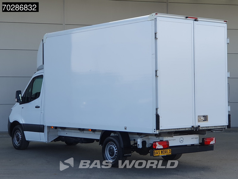 Mercedes-Benz Sprinter 317 CDI Automaat Bakwagen Achterdeuren Airco Camera Euro6 Meubelbak Koffer 21m3 Airco - Dostavno vozilo sa zatvorenim sandukom: slika Mercedes-Benz Sprinter 317 CDI Automaat Bakwagen Achterdeuren Airco Camera Euro6 Meubelbak Koffer 21m3 Airco - Dostavno vozilo sa zatvorenim sandukom Mercedes-Benz Sprinter 317 CDI Automaat Bakwagen Achterdeuren Airco Camera Euro6 Meubelbak Koffer 21m3 Airco - Dostavno vozilo sa zatvorenim sandukom: slika Mercedes-Benz Sprinter 317 CDI Automaat Bakwagen Achterdeuren Airco Camera Euro6 Meubelbak Koffer 21m3 Airco - Dostavno vozilo sa zatvorenim sandukom