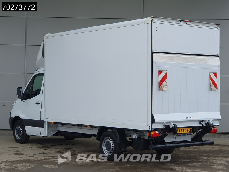 Mercedes-Benz Sprinter 317 CDI Automaat Bakwagen Laadklep Camera Airco Koffer Meubelbak 20m3 Airco - Dostavno vozilo sa zatvorenim sandukom: slika Mercedes-Benz Sprinter 317 CDI Automaat Bakwagen Laadklep Camera Airco Koffer Meubelbak 20m3 Airco - Dostavno vozilo sa zatvorenim sandukom Mercedes-Benz Sprinter 317 CDI Automaat Bakwagen Laadklep Camera Airco Koffer Meubelbak 20m3 Airco - Dostavno vozilo sa zatvorenim sandukom: slika Mercedes-Benz Sprinter 317 CDI Automaat Bakwagen Laadklep Camera Airco Koffer Meubelbak 20m3 Airco - Dostavno vozilo sa zatvorenim sandukom