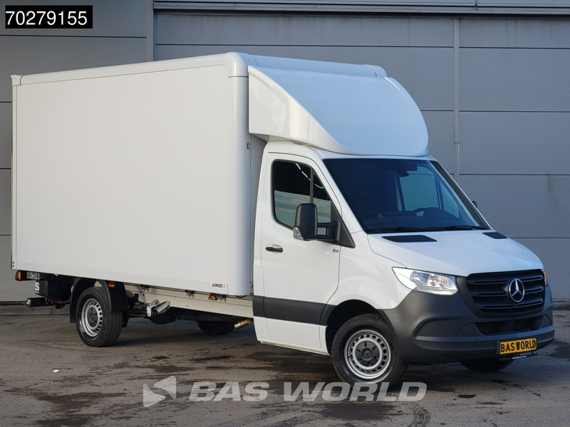 Mercedes-Benz Sprinter 317 CDI Automaat Bakwagen Laadklep Camera Airco Koffer Meubelbak 21m3 Airco - Dostavno vozilo sa zatvorenim sandukom: slika Mercedes-Benz Sprinter 317 CDI Automaat Bakwagen Laadklep Camera Airco Koffer Meubelbak 21m3 Airco - Dostavno vozilo sa zatvorenim sandukom Mercedes-Benz Sprinter 317 CDI Automaat Bakwagen Laadklep Camera Airco Koffer Meubelbak 21m3 Airco - Dostavno vozilo sa zatvorenim sandukom: slika Mercedes-Benz Sprinter 317 CDI Automaat Bakwagen Laadklep Camera Airco Koffer Meubelbak 21m3 Airco - Dostavno vozilo sa zatvorenim sandukom