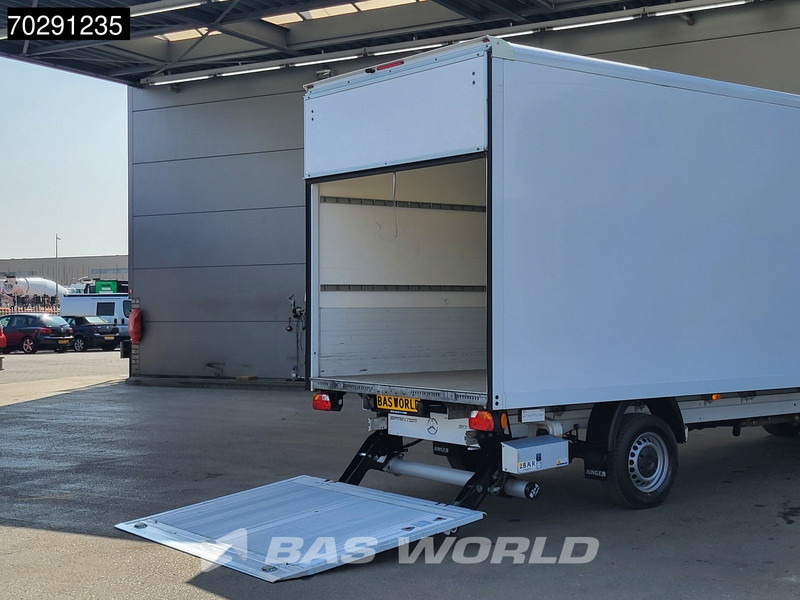 Mercedes-Benz Sprinter 317 CDI Automaat Bakwagen Laadklep Camera Airco Koffer Meubelbak 21m3 Airco - Dostavno vozilo sa zatvorenim sandukom: slika Mercedes-Benz Sprinter 317 CDI Automaat Bakwagen Laadklep Camera Airco Koffer Meubelbak 21m3 Airco - Dostavno vozilo sa zatvorenim sandukom Mercedes-Benz Sprinter 317 CDI Automaat Bakwagen Laadklep Camera Airco Koffer Meubelbak 21m3 Airco - Dostavno vozilo sa zatvorenim sandukom: slika Mercedes-Benz Sprinter 317 CDI Automaat Bakwagen Laadklep Camera Airco Koffer Meubelbak 21m3 Airco - Dostavno vozilo sa zatvorenim sandukom