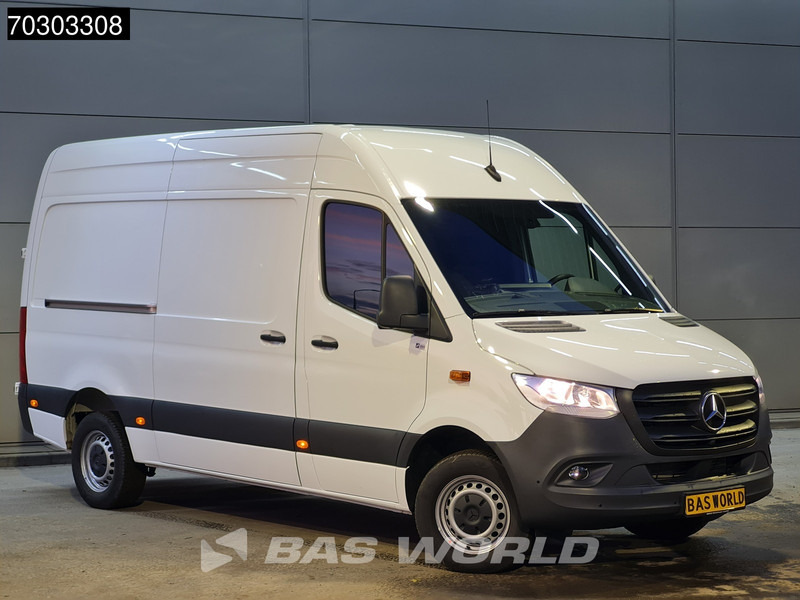 Mercedes-Benz Sprinter 317 CDI Automaat L2H2 170PK Navi Airco Cruise Camera Parkeersensoren MBUX CarPlay Euro6 L2 Airco Cruise control - Furgon: slika Mercedes-Benz Sprinter 317 CDI Automaat L2H2 170PK Navi Airco Cruise Camera Parkeersensoren MBUX CarPlay Euro6 L2 Airco Cruise control - Furgon Mercedes-Benz Sprinter 317 CDI Automaat L2H2 170PK Navi Airco Cruise Camera Parkeersensoren MBUX CarPlay Euro6 L2 Airco Cruise control - Furgon: slika Mercedes-Benz Sprinter 317 CDI Automaat L2H2 170PK Navi Airco Cruise Camera Parkeersensoren MBUX CarPlay Euro6 L2 Airco Cruise control - Furgon