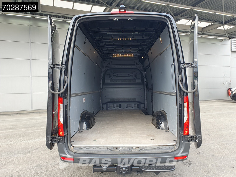 Mercedes-Benz Sprinter 317 CDI Automaat L3H2 3500KG Trekhaak 170PK Airco Camera Parkeersensoren MBUX CarPlay Euro6 L3 15m3 Airco Trekhaak - Furgon: slika Mercedes-Benz Sprinter 317 CDI Automaat L3H2 3500KG Trekhaak 170PK Airco Camera Parkeersensoren MBUX CarPlay Euro6 L3 15m3 Airco Trekhaak - Furgon Mercedes-Benz Sprinter 317 CDI Automaat L3H2 3500KG Trekhaak 170PK Airco Camera Parkeersensoren MBUX CarPlay Euro6 L3 15m3 Airco Trekhaak - Furgon: slika Mercedes-Benz Sprinter 317 CDI Automaat L3H2 3500KG Trekhaak 170PK Airco Camera Parkeersensoren MBUX CarPlay Euro6 L3 15m3 Airco Trekhaak - Furgon