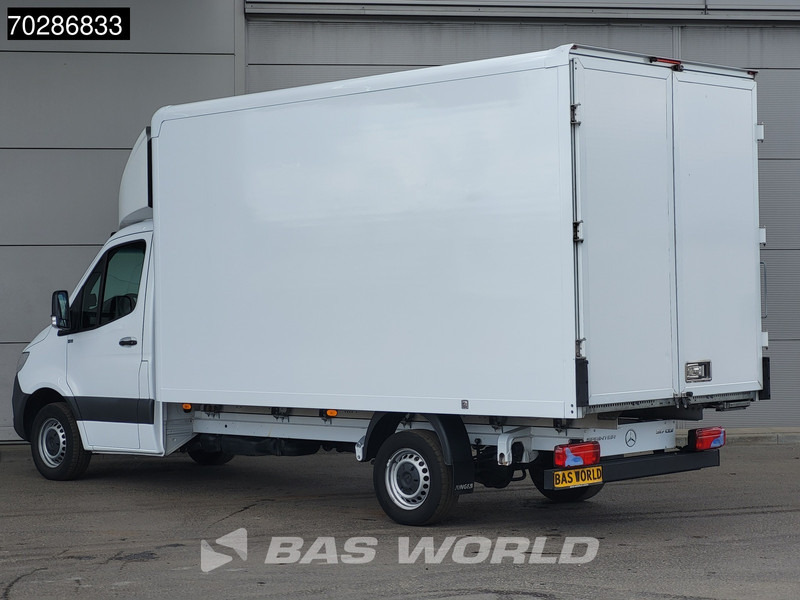Mercedes-Benz Sprinter 317 CDI Bakwagen Automaat Achterdeuren Airco Camera Euro6 Meubelbak Koffer 21m3 Airco - Dostavno vozilo sa zatvorenim sandukom: slika Mercedes-Benz Sprinter 317 CDI Bakwagen Automaat Achterdeuren Airco Camera Euro6 Meubelbak Koffer 21m3 Airco - Dostavno vozilo sa zatvorenim sandukom Mercedes-Benz Sprinter 317 CDI Bakwagen Automaat Achterdeuren Airco Camera Euro6 Meubelbak Koffer 21m3 Airco - Dostavno vozilo sa zatvorenim sandukom: slika Mercedes-Benz Sprinter 317 CDI Bakwagen Automaat Achterdeuren Airco Camera Euro6 Meubelbak Koffer 21m3 Airco - Dostavno vozilo sa zatvorenim sandukom