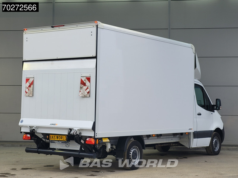 Mercedes-Benz Sprinter 317 CDI Bakwagen Automaat Laadklep Camera Meubelbak Koffer LBW 20m3 Airco - Dostavno vozilo sa zatvorenim sandukom: slika Mercedes-Benz Sprinter 317 CDI Bakwagen Automaat Laadklep Camera Meubelbak Koffer LBW 20m3 Airco - Dostavno vozilo sa zatvorenim sandukom Mercedes-Benz Sprinter 317 CDI Bakwagen Automaat Laadklep Camera Meubelbak Koffer LBW 20m3 Airco - Dostavno vozilo sa zatvorenim sandukom: slika Mercedes-Benz Sprinter 317 CDI Bakwagen Automaat Laadklep Camera Meubelbak Koffer LBW 20m3 Airco - Dostavno vozilo sa zatvorenim sandukom