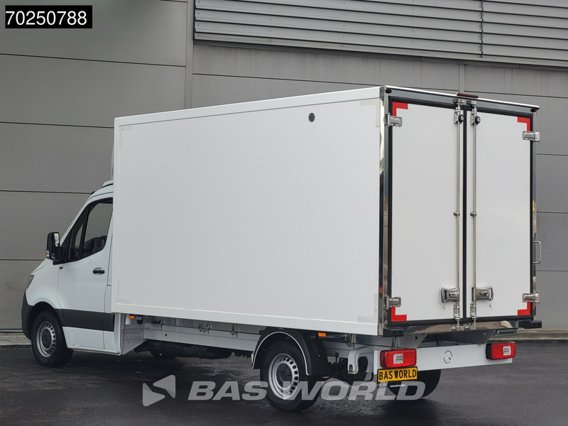 Mercedes-Benz Sprinter 317 CDI Koelwagen Thermo King V-300max 230V stekker Bakwagen Koel Kühlwagen 16m3 Airco Cruise control - Dostavno vozilo hladnjača: slika Mercedes-Benz Sprinter 317 CDI Koelwagen Thermo King V-300max 230V stekker Bakwagen Koel Kühlwagen 16m3 Airco Cruise control - Dostavno vozilo hladnjača Mercedes-Benz Sprinter 317 CDI Koelwagen Thermo King V-300max 230V stekker Bakwagen Koel Kühlwagen 16m3 Airco Cruise control - Dostavno vozilo hladnjača: slika Mercedes-Benz Sprinter 317 CDI Koelwagen Thermo King V-300max 230V stekker Bakwagen Koel Kühlwagen 16m3 Airco Cruise control - Dostavno vozilo hladnjača