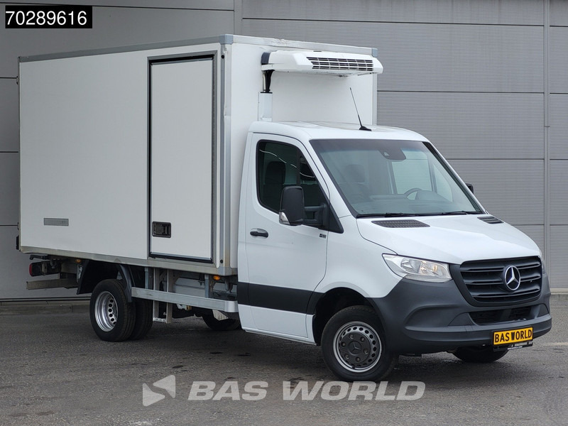 Mercedes-Benz Sprinter 515 CDI Koelwagen Dubbellucht Zijdeur Thermo King 230v-Stekker Airco Cruise MBUX CarPlay Euro6 Koel Koeler Kühl Kühler Kühlwagen - Dostavno vozilo hladnjača: slika Mercedes-Benz Sprinter 515 CDI Koelwagen Dubbellucht Zijdeur Thermo King 230v-Stekker Airco Cruise MBUX CarPlay Euro6 Koel Koeler Kühl Kühler Kühlwagen - Dostavno vozilo hladnjača Mercedes-Benz Sprinter 515 CDI Koelwagen Dubbellucht Zijdeur Thermo King 230v-Stekker Airco Cruise MBUX CarPlay Euro6 Koel Koeler Kühl Kühler Kühlwagen - Dostavno vozilo hladnjača: slika Mercedes-Benz Sprinter 515 CDI Koelwagen Dubbellucht Zijdeur Thermo King 230v-Stekker Airco Cruise MBUX CarPlay Euro6 Koel Koeler Kühl Kühler Kühlwagen - Dostavno vozilo hladnjača