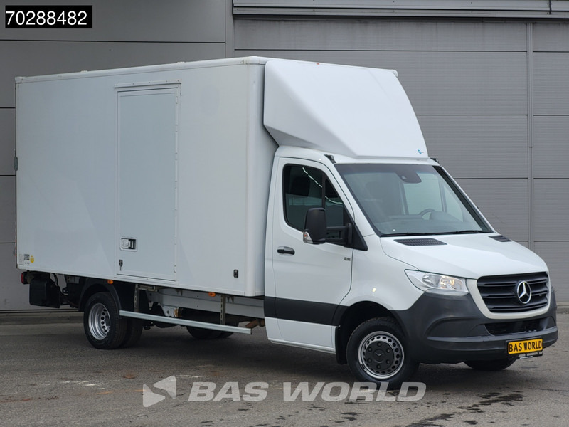 Mercedes-Benz Sprinter 516 CDI Laadklep Zijdeur Dubbellucht Bakwagen Airco Cruise MBUX CarPlay Euro6 Meubelbak Koffer 22m3 Airco Cruise control - Dostavno vozilo sa zatvorenim sandukom: slika Mercedes-Benz Sprinter 516 CDI Laadklep Zijdeur Dubbellucht Bakwagen Airco Cruise MBUX CarPlay Euro6 Meubelbak Koffer 22m3 Airco Cruise control - Dostavno vozilo sa zatvorenim sandukom Mercedes-Benz Sprinter 516 CDI Laadklep Zijdeur Dubbellucht Bakwagen Airco Cruise MBUX CarPlay Euro6 Meubelbak Koffer 22m3 Airco Cruise control - Dostavno vozilo sa zatvorenim sandukom: slika Mercedes-Benz Sprinter 516 CDI Laadklep Zijdeur Dubbellucht Bakwagen Airco Cruise MBUX CarPlay Euro6 Meubelbak Koffer 22m3 Airco Cruise control - Dostavno vozilo sa zatvorenim sandukom