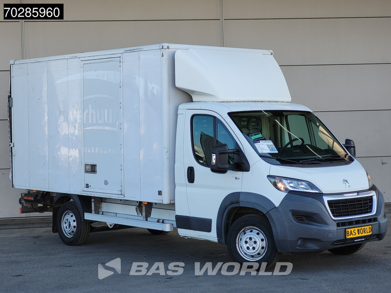 Peugeot Boxer 150PK Trekhaak D'Hollandia Laadklep Zijdeur Bakwagen Navi Airco Cruise Lat om Lat Euro5 Meubelbak Koffer 18m3 Airco Trekhaak Cruise co - Dostavno vozilo sa zatvorenim sandukom: slika Peugeot Boxer 150PK Trekhaak D'Hollandia Laadklep Zijdeur Bakwagen Navi Airco Cruise Lat om Lat Euro5 Meubelbak Koffer 18m3 Airco Trekhaak Cruise co - Dostavno vozilo sa zatvorenim sandukom Peugeot Boxer 150PK Trekhaak D'Hollandia Laadklep Zijdeur Bakwagen Navi Airco Cruise Lat om Lat Euro5 Meubelbak Koffer 18m3 Airco Trekhaak Cruise co - Dostavno vozilo sa zatvorenim sandukom: slika Peugeot Boxer 150PK Trekhaak D'Hollandia Laadklep Zijdeur Bakwagen Navi Airco Cruise Lat om Lat Euro5 Meubelbak Koffer 18m3 Airco Trekhaak Cruise co - Dostavno vozilo sa zatvorenim sandukom
