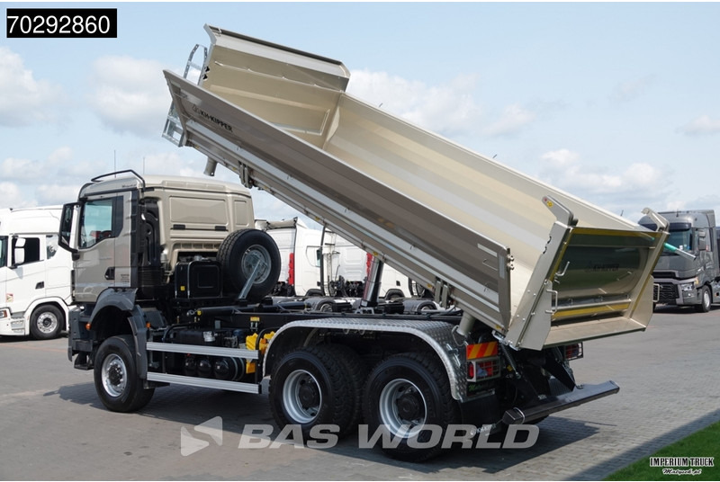 MAN TGS 33.480 TGS 6X6 6x6 3-Way Kipper Big-Axle Euro 6 - Kiper: slika MAN TGS 33.480 TGS 6X6 6x6 3-Way Kipper Big-Axle Euro 6 - Kiper MAN TGS 33.480 TGS 6X6 6x6 3-Way Kipper Big-Axle Euro 6 - Kiper: slika MAN TGS 33.480 TGS 6X6 6x6 3-Way Kipper Big-Axle Euro 6 - Kiper