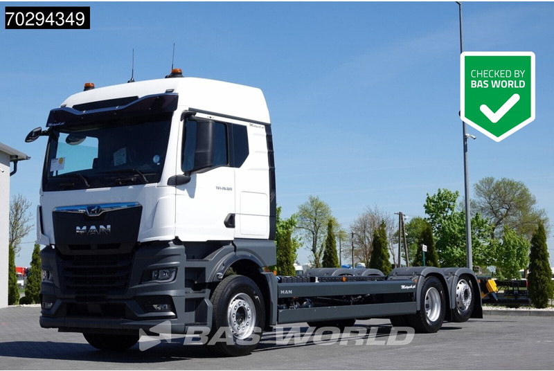 MAN TGX 26.520 TGX 6X2 Lift-Steering Axle Euro 6 - Kamion-šasija: slika MAN TGX 26.520 TGX 6X2 Lift-Steering Axle Euro 6 - Kamion-šasija MAN TGX 26.520 TGX 6X2 Lift-Steering Axle Euro 6 - Kamion-šasija: slika MAN TGX 26.520 TGX 6X2 Lift-Steering Axle Euro 6 - Kamion-šasija