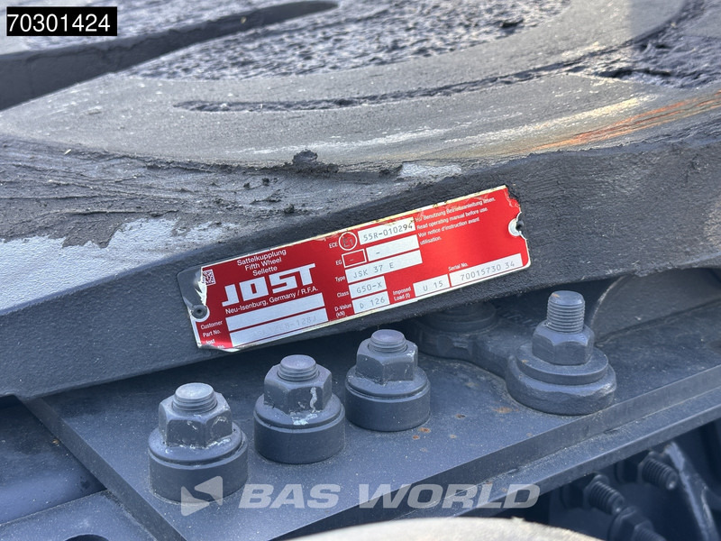 Novi Tegljač Iveco S-Way 460 4X2 Metallica Edition! LNG Full-Air Retarder 2xTanks Standklima Euro 6: slika Novi Tegljač Iveco S-Way 460 4X2 Metallica Edition! LNG Full-Air Retarder 2xTanks Standklima Euro 6