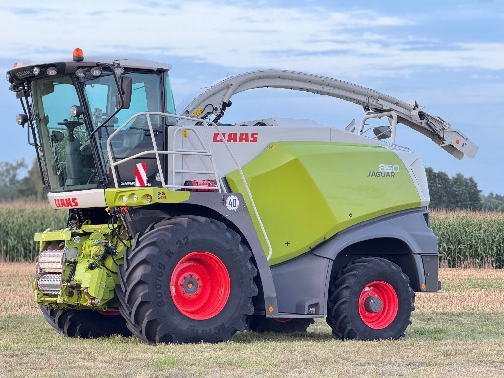 Claas Jaguar 850 Allrad + Kemper 360 PLUS - Silažni kombajn: slika Claas Jaguar 850 Allrad + Kemper 360 PLUS - Silažni kombajn Claas Jaguar 850 Allrad + Kemper 360 PLUS - Silažni kombajn: slika Claas Jaguar 850 Allrad + Kemper 360 PLUS - Silažni kombajn