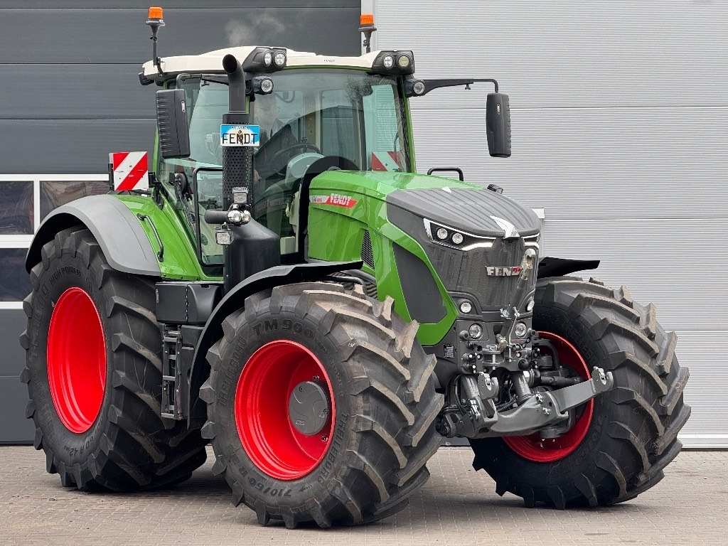 Fendt 936 Profi Plus - Traktor: slika Fendt 936 Profi Plus - Traktor Fendt 936 Profi Plus - Traktor: slika Fendt 936 Profi Plus - Traktor