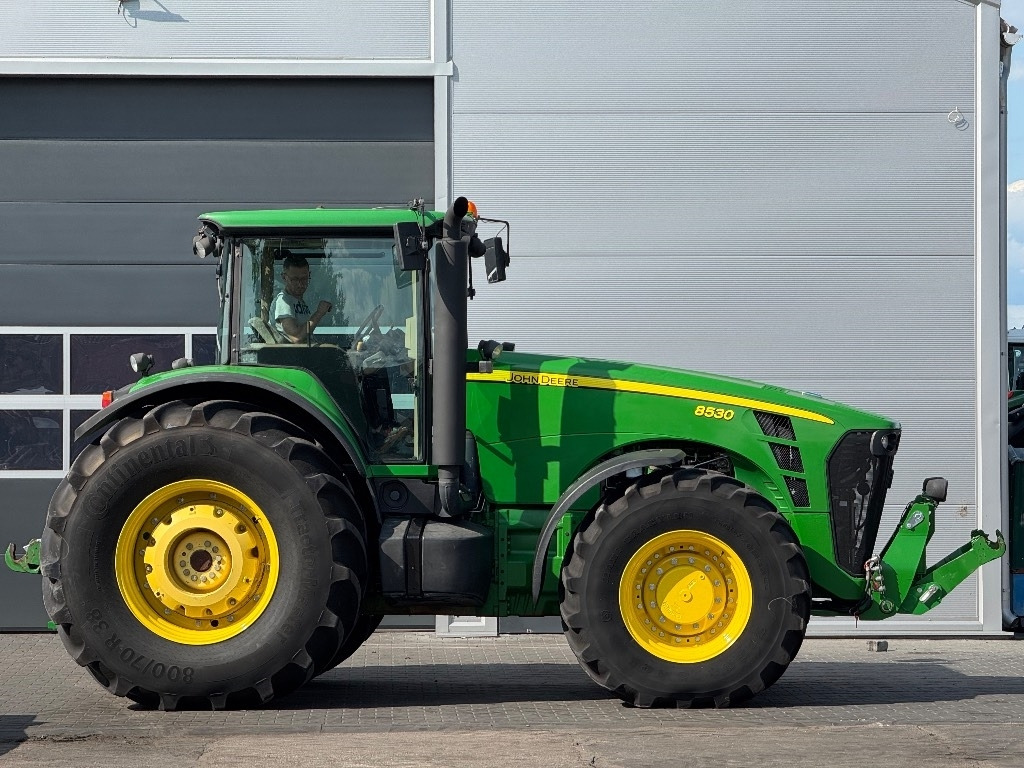 John Deere 8530 AutoPower - Traktor: slika John Deere 8530 AutoPower - Traktor John Deere 8530 AutoPower - Traktor: slika John Deere 8530 AutoPower - Traktor