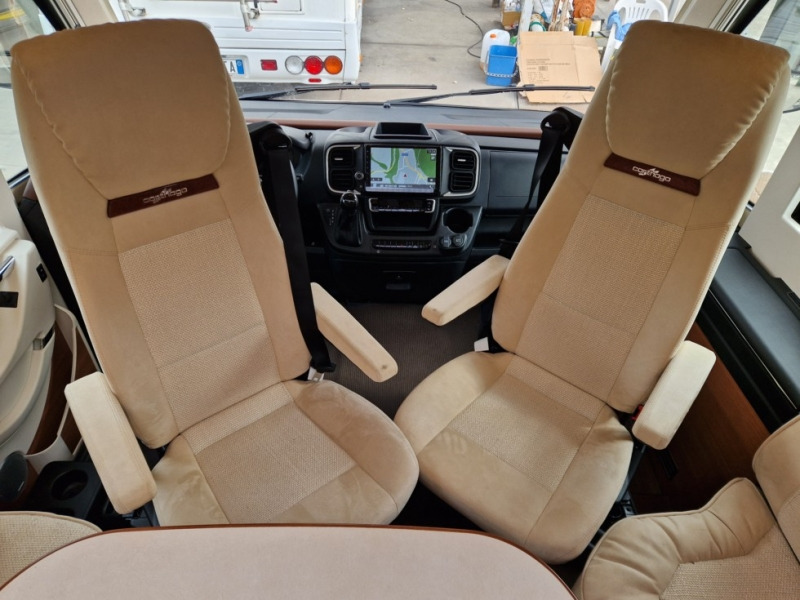 Carthago Chic C Line I 4.9 LE/L - Integrirani kamper: slika Carthago Chic C Line I 4.9 LE/L - Integrirani kamper Carthago Chic C Line I 4.9 LE/L - Integrirani kamper: slika Carthago Chic C Line I 4.9 LE/L - Integrirani kamper